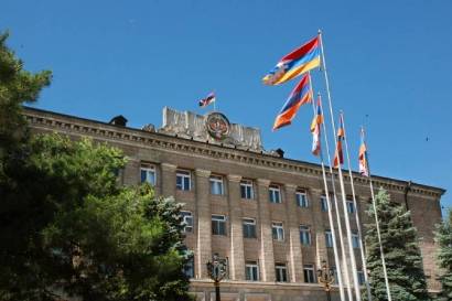 Newspaper: Restless domestic political climate in Karabakh