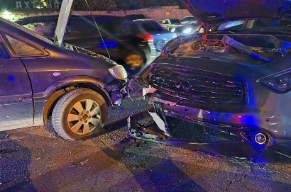 Ազատության պողոտայում բախվել են «Opel Zafira»-ն եւ «Infinity»-ն