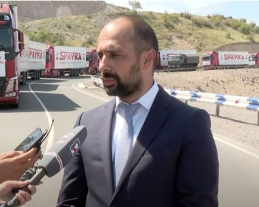 Чиновник: Российские миротворцы осведомлены о гуманитарной помощи из Франции