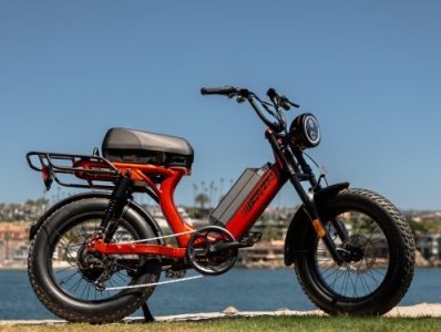 Budget moped with large electricity reserve introduced in US