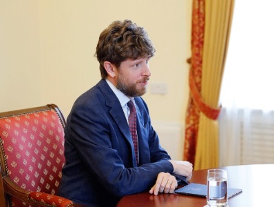 Посол Франции опроверг слухи о предостережении посольства от посещения приграничных областей Армении