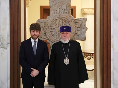 Olivier Decottignies to Karekin II: France will make efforts to provide security guarantees to Karabakh