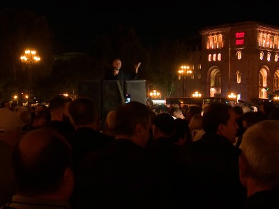 Андраник Теванян на акции протеста призвал начать забастовку