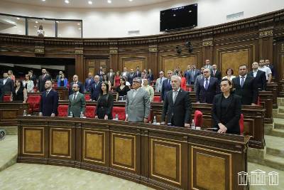 «Հրապարակ». ՔՊ-ում «մեռած էին, թաղած չէին»