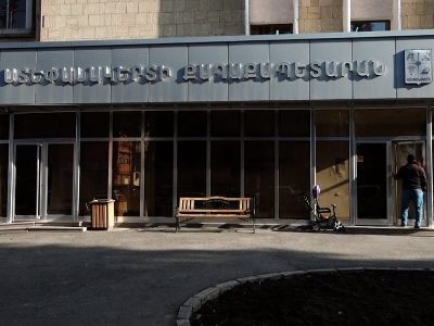 Жители Степанакерта уповают на защиту российских миротворцев