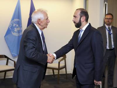 Mirzoyan presents Borrell data on casualties of Azerbaijan's military aggression in Karabakh