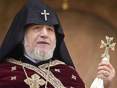 Гарегин II провел молебен в поддержку народа Карабаха