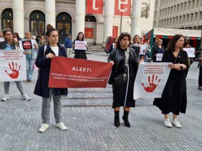 Armenpress: Belgium Armenians stage silent protest in Brussels