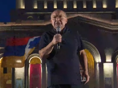 Vazgen Manukyan calls on protesters to block streets in Yerevan