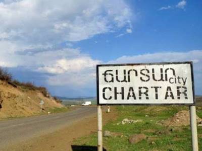 Azerbaijanis capture positions in Chartar and are 2 km away from the city, says resident