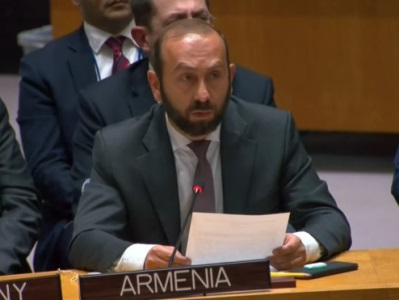Ararat Mirzoyan leaves UN Security Council hall during Bayramov's speech