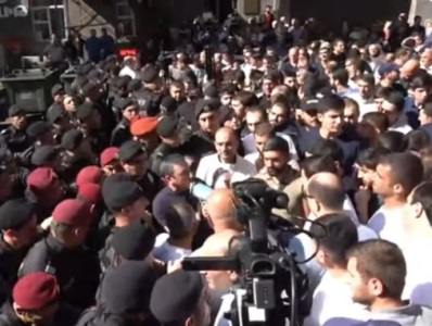 Rally kicks off in Republic Square in Yerevan (live)