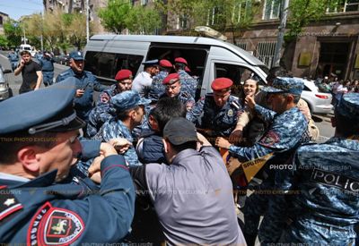 Депутат: В Армении запрещены мирные собрания?