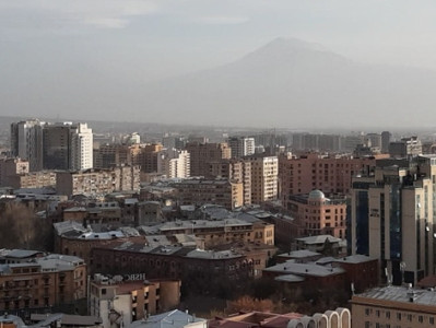 Արցախի էթնիկ զտումով պայմանավորված տան վարձերը բարձրացնելու դեպքում դուք անսիրտ ու անհայրենիք եք. Հայրումյան