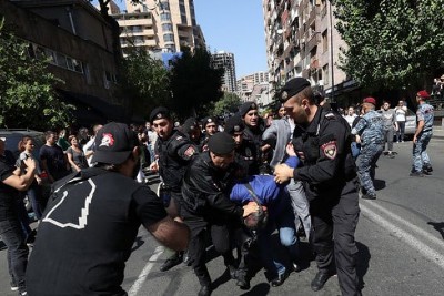 «Փաստ». Երբ պարգևավճարը գերակա է Հայրենիքի ու հայրենակիցների ճակատագրից