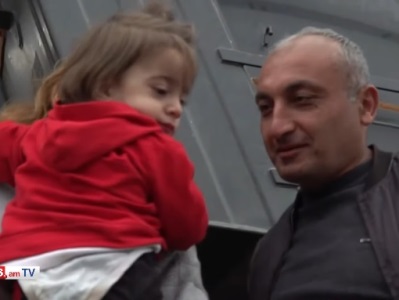 Karabakh family reunites after year of separation (video)
