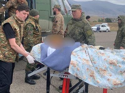 Вертолетами миротворцев перевезены 142 гражданина, которые пострадали при взрыве в Степанакерте