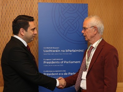 Tiny Kox to Alen Simonyan: Matters on Karabakh, Armenia will be discussed at PACE on October 1