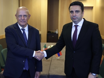 Alen Simonyan briefs Portugal parliament speaker on Azerbaijan’s gross violation of Karabakh Armenians’ rights