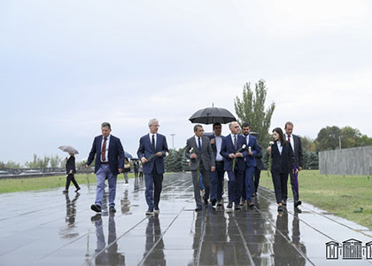 ‘We have come to share your pain:’ Chairman of Cyprus-Armenia interparliamentary committee visits Tsitsernakaberd