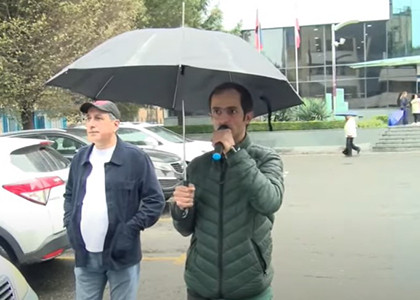 Участник акции протеста: Неизвестно, чью безопасность обеспечивают российские миротворцы в Арцахе?