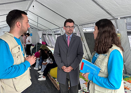 UK envoy to Armenia visits Goris city, meets with people displaced from Nagorno-Karabakh