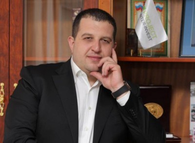 «Փաստ». Ինչո՞ւ է գործարար Նարեկ Նալբանդյանը մեկնել Կատար
