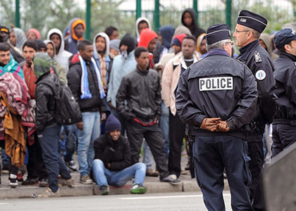 France expels three foreign citizens for anti-Semitic actions
