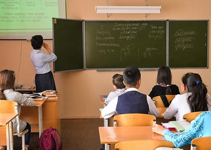 Բռնի տեղահանված ուսուցիչները, բացի աշխատավարձից, կստանան նաև 30 տոկոս հավելում. Տիգրան Խաչատրյան