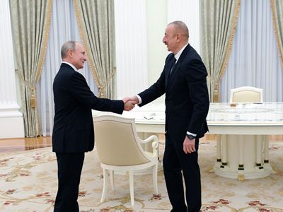 Путин проводит встречу с Алиевым