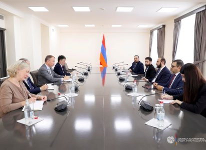 Глава МИД Армении принял спецпредставителя ЕС по Южному Кавказу