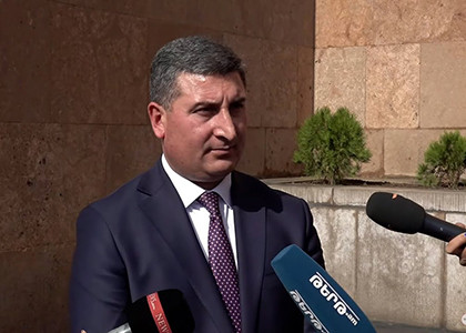 Եթե որևէ գյուղում 10 տուն է տրվել բռնի տեղահանվածներին, դրանցից 8-9-ը մեր քաղաքացիները տվել են անհատույց. Սանոսյան