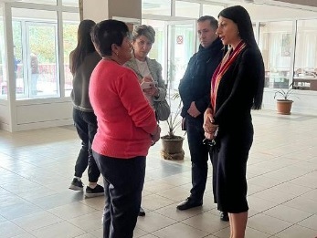 ՄԻՊ-ը և Դունյա Մյատովիչը համատեղ այց են իրականացրել Լեռնային Ղարաբաղից բռնի տեղահանված անձանց ժամանակավոր կացարան