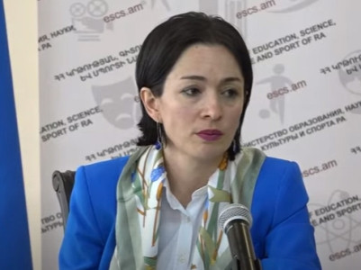 Դանդաղել է Արցախից բռնի տեղահանված աշակերտների գրանցումը դպրոցներում. ԿԳՄՍ նախարարը նշեց պատճառը