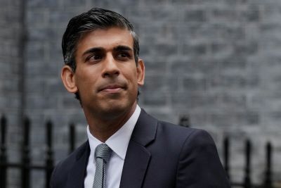 UK premier heading to Israel
