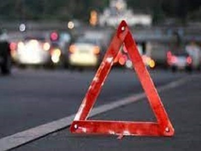 Վթար Գորիս քաղաքում․ փրկարարները վարորդին դուրս են բերել ավտոմեքենայից, մոտեցրել շտապօգնությանը