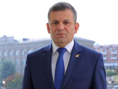 Арцахский депутат призвал власти Армении простить штрафы за ПДД, выписанные беженцам