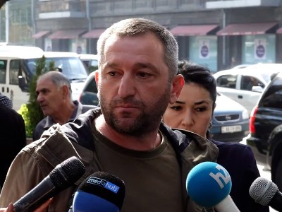 Ֆրանսիայից հումանիտար ապաստան ենք խնդրում. արցախցիների ակցիան դեսպանատան դիմաց