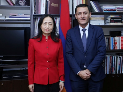 Չինարեն սովորելը հայ երիտասարդների առջև նոր հնարավորություններ է բացում. Չինաստանի դեսպանին ընդունել են ԿԳՄՍՆ-ում