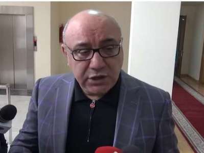 «Այդ հաղորդումը բարձրացրեց Փաշինյանի վարկանիշը». Արսենյանը դեմ է, որ ՀՀ–ում դադարեցվի ռուսական ալիքների հեռարձակումը