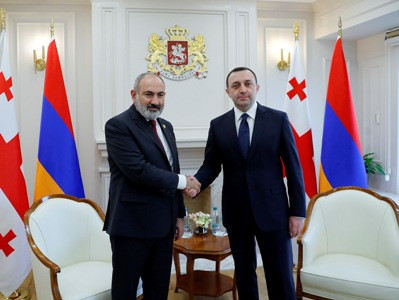 Armenia, Georgia PMs discuss processes taking place in region