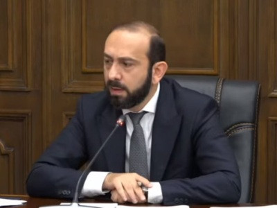 Armenia FM: No other government in world that accepts more than 100,000 refugees in few days but no upheaval in country