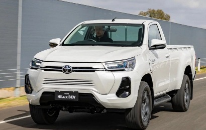 Hilux electric pickups to be tested as public transport in Thailand
