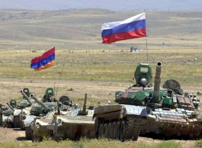 Newspaper: Armenia cannot unilaterally renounce Russian military base