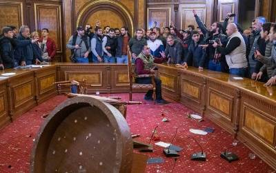 Newspaper: November 9, 2020 criminal cases dropped