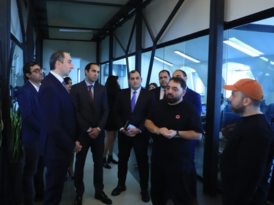 ԲՏԱ նախարար Ռոբերտ Խաչատրյանն այցելել է «ՍոֆթԿոնստրակտ» տեխնոլոգիական ընկերություն (ֆոտո)