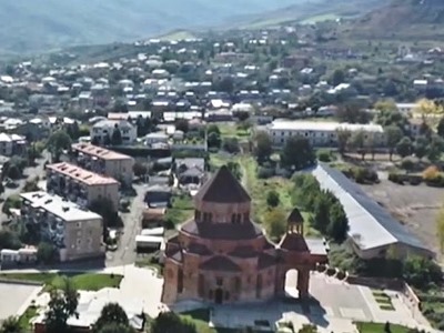 Azerbaijanis remove crosses from domes of Karabakh capital Stepanakert’s Armenian cathedral?