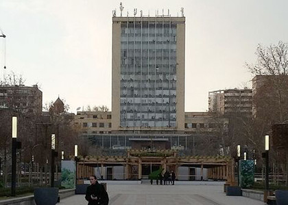 На месте здания «Айпоста» в Ереване построят Всемирный торговый центр