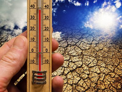 Copernicus Climate Change Service: Global temperature rose by critical 2 degrees Celsius in one day