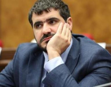 «Ժողովուրդ». Արման Եղոյանը բնակարան ու ավտոտնակ է ժառանգություն ստացել